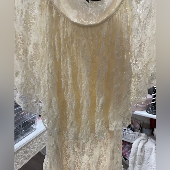 Lace New Direction top. Cream - Picture 3 of 11